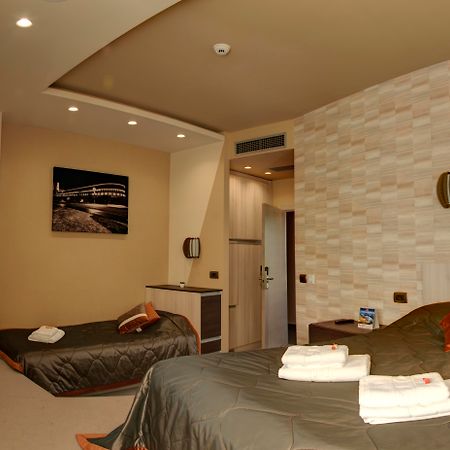 Garni Hotel Vigor - Ev Station Novi Sad Exterior photo